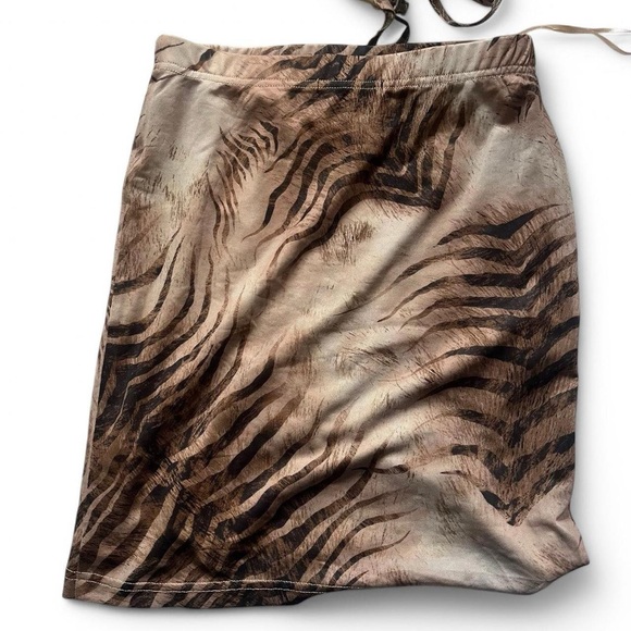 Motel Rocks Tiger Patterned Set - Picture 3 of 4